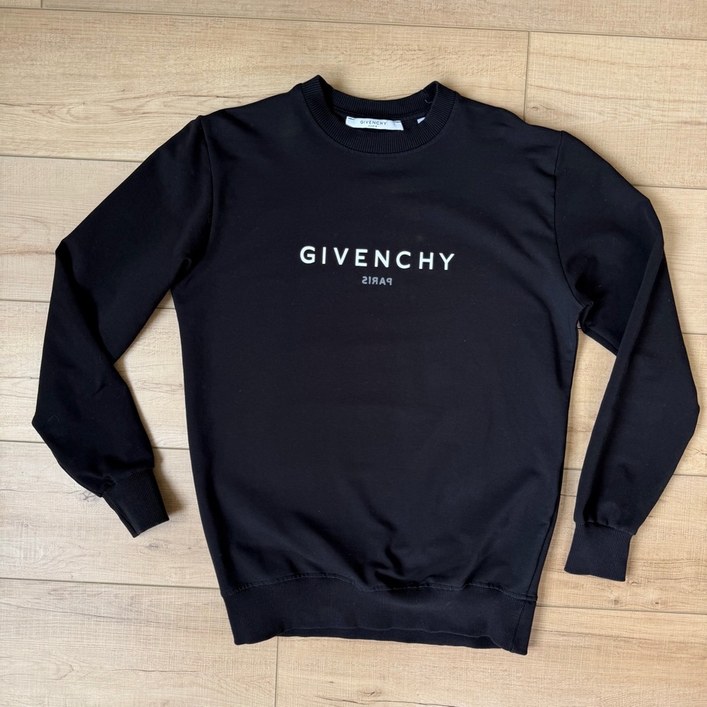 GIVENCHY Reverse Logo Slim Crewneck Sweatshirt Men’s S NWOT